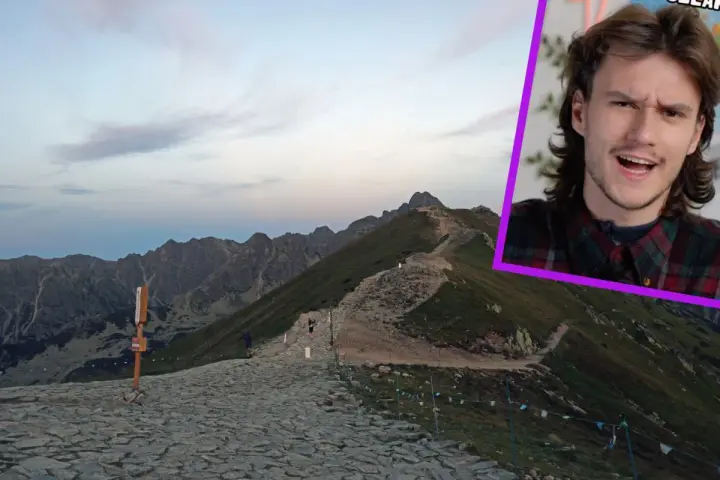 Tatry: kamienny szlak i tabliczka z pytaniem, co oznaczają kolory szlaków w Tatrach. W rogu młody mężczyzna z napisem "Trudny szlak".